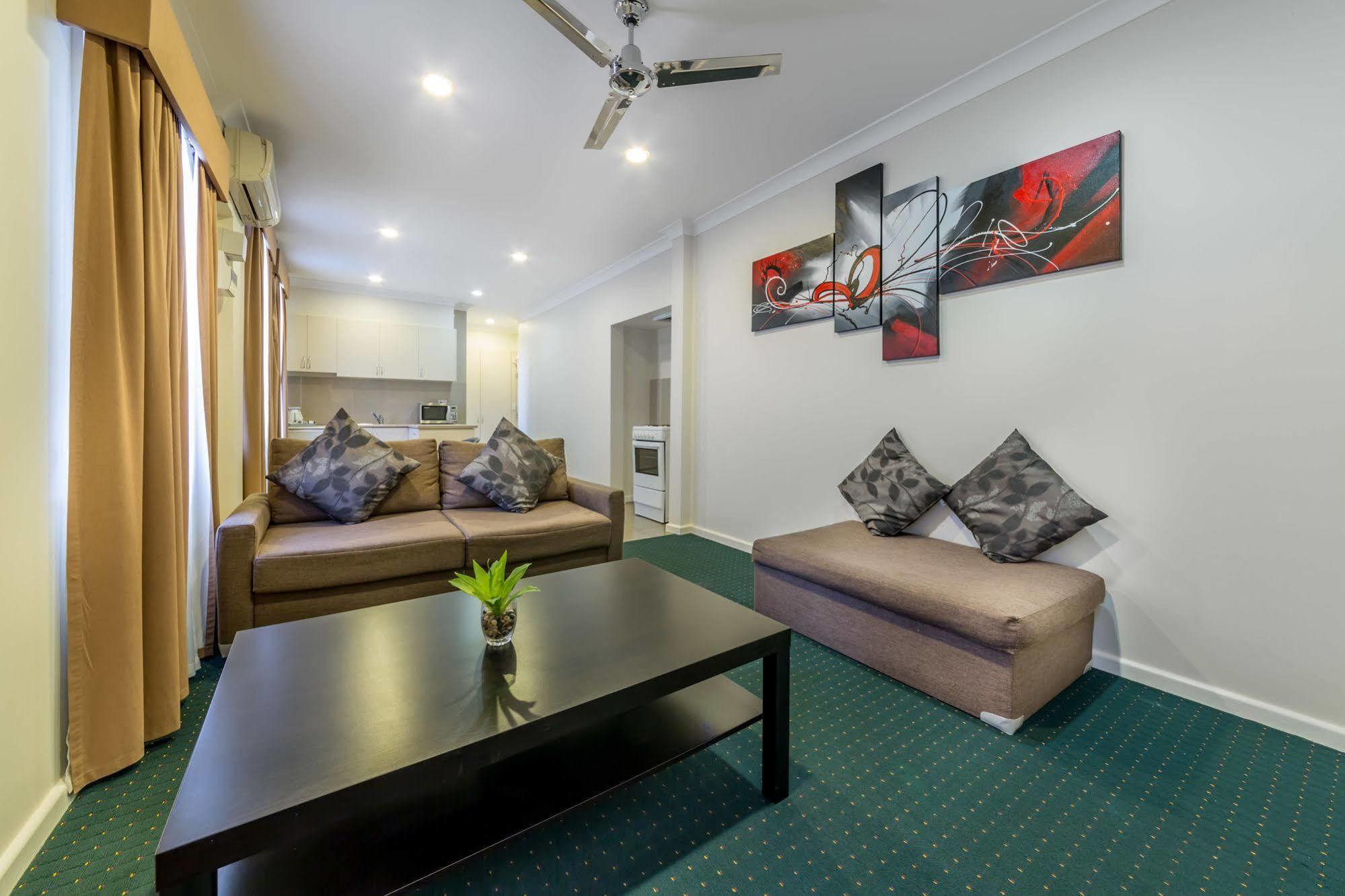 Melbourne'S Princes Park Hotel Exterior foto